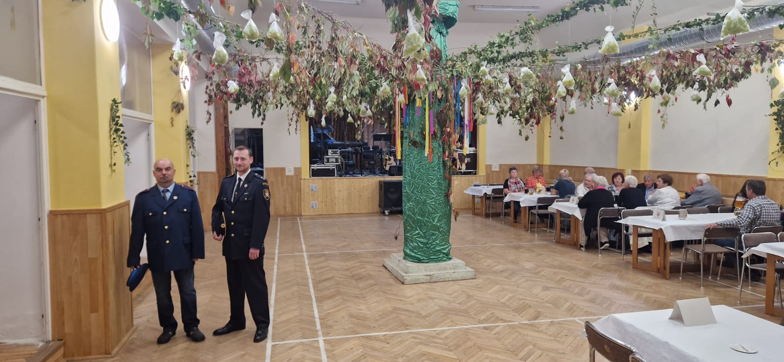 a4d250c6-e2ab-42a9-acd3-3ec3ab2c6ed1